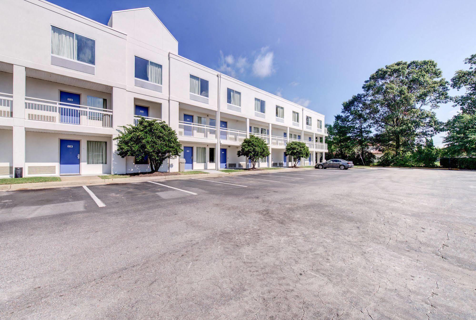 Motel 6 Virginia Beach Esterno foto